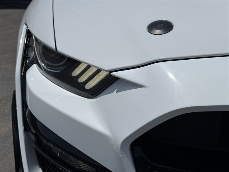 Used 2020 Ford Mustang Shelby GT500 w/ Technology Package RWD image 6
