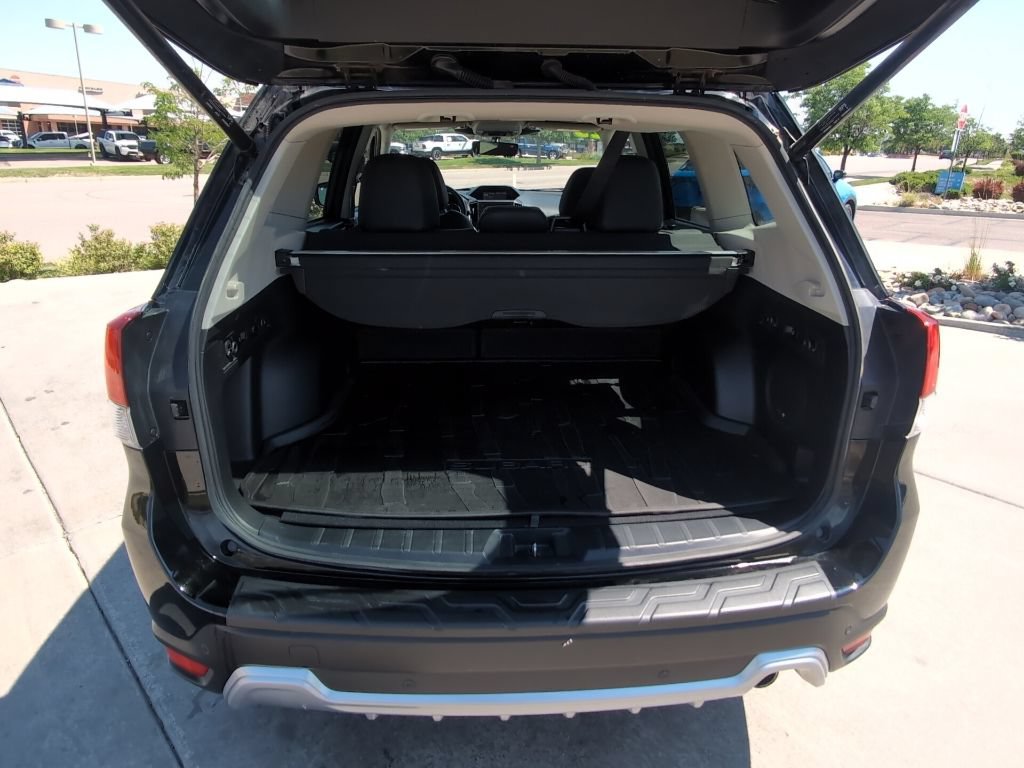 Used 2023 Subaru Forester Touring AWD/4WD image 27