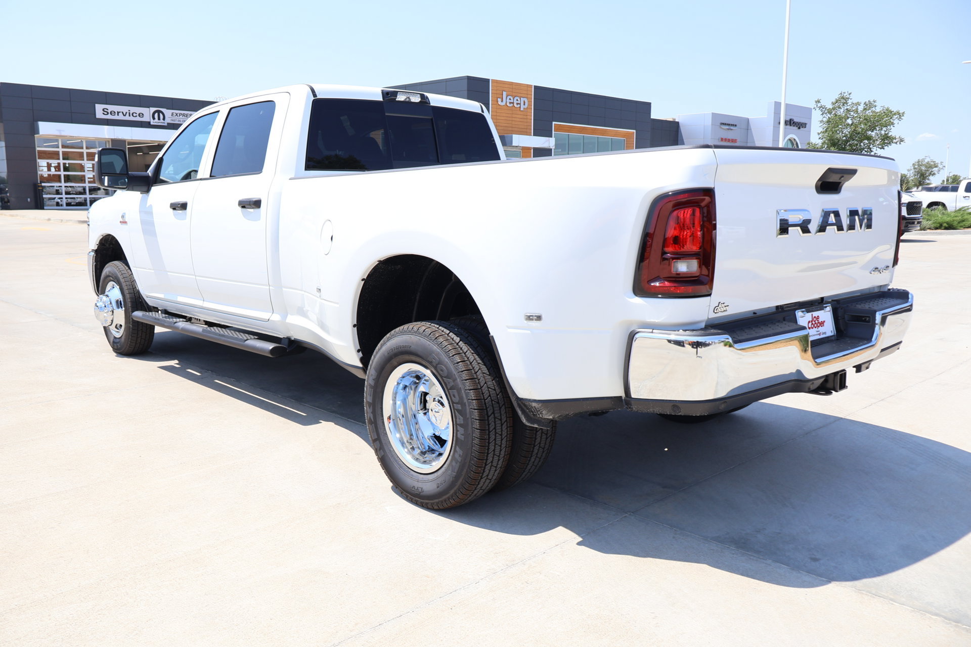 New 2026 RAM 3500 Tradesman AWD/4WD image 22