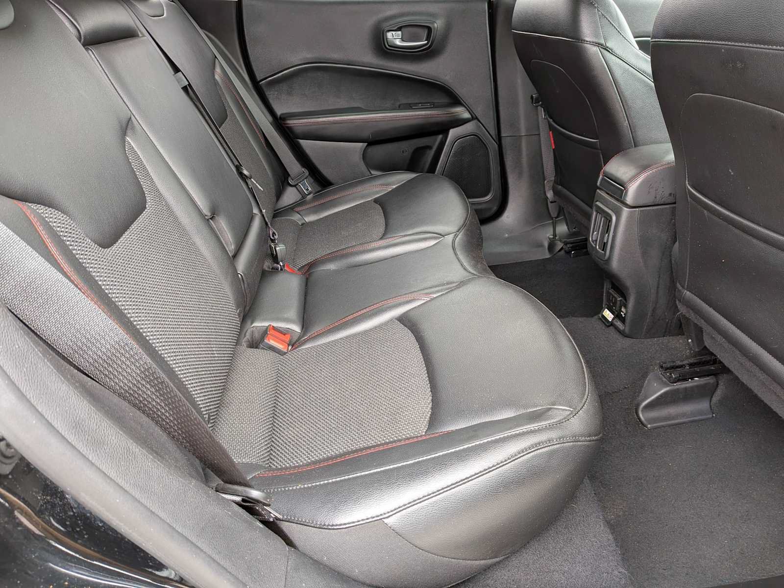 Used 2021 Jeep Compass Trailhawk AWD/4WD image 18