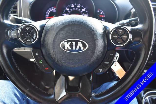 Used 2014 Kia Soul ! FWD image 4