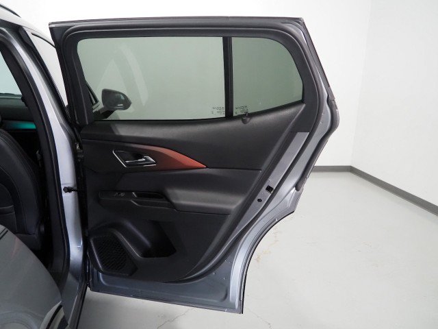 Used 2025 Chevrolet Equinox EV RS FWD image 60