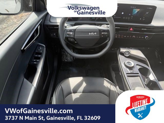 Used 2025 Kia EV6 Light w/ Light LR Technology Package image 13