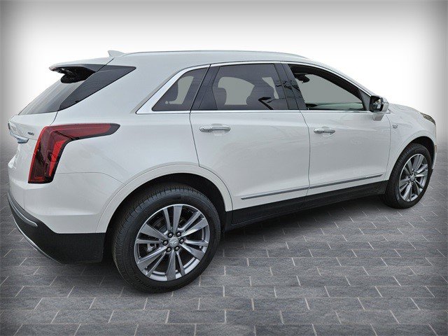Certified 2025 Cadillac XT5 Premium Luxury image 8