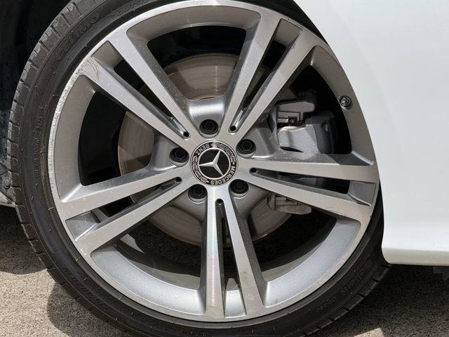 Used 2022 Mercedes-Benz CLA 250 4MATIC image 7