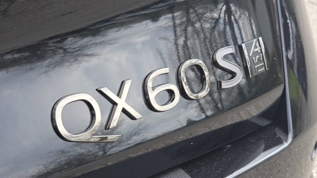 New 2026 INFINITI QX60 Sport w/ Dark Cargo Package image 8