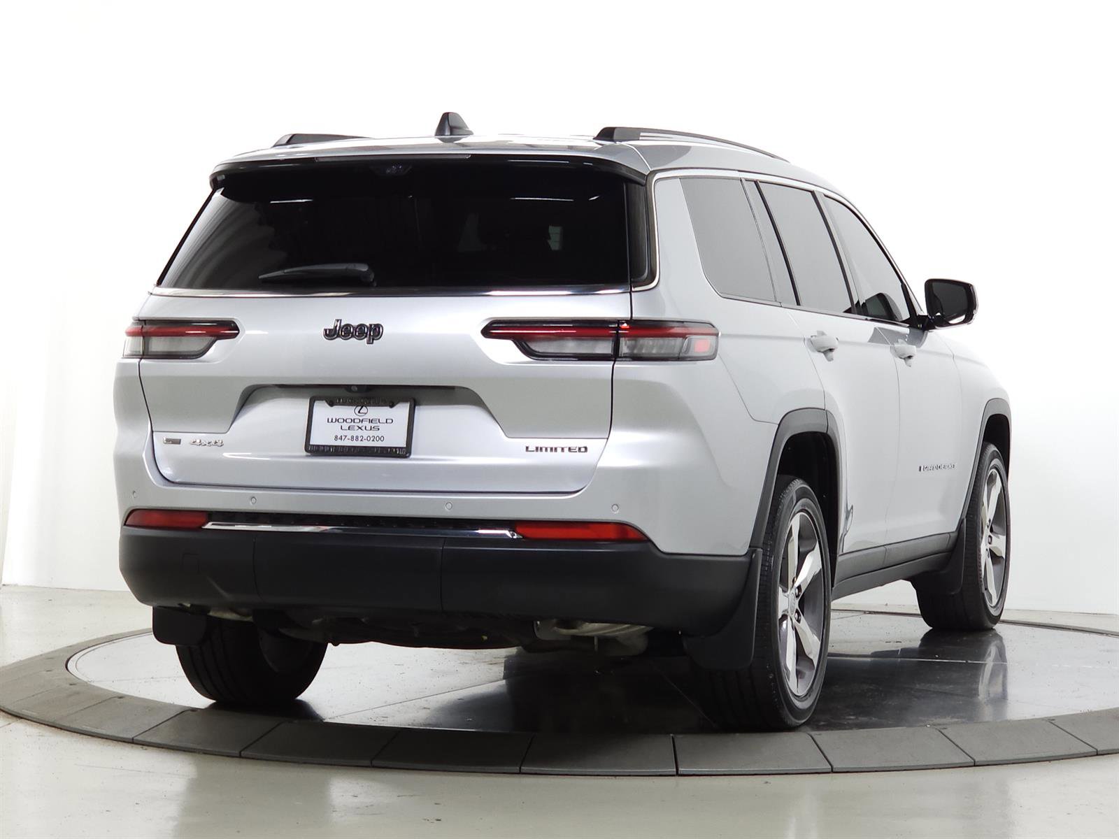 Used 2021 Jeep Grand Cherokee L Limited w/ Luxury Tech Group II AWD/4WD image 11