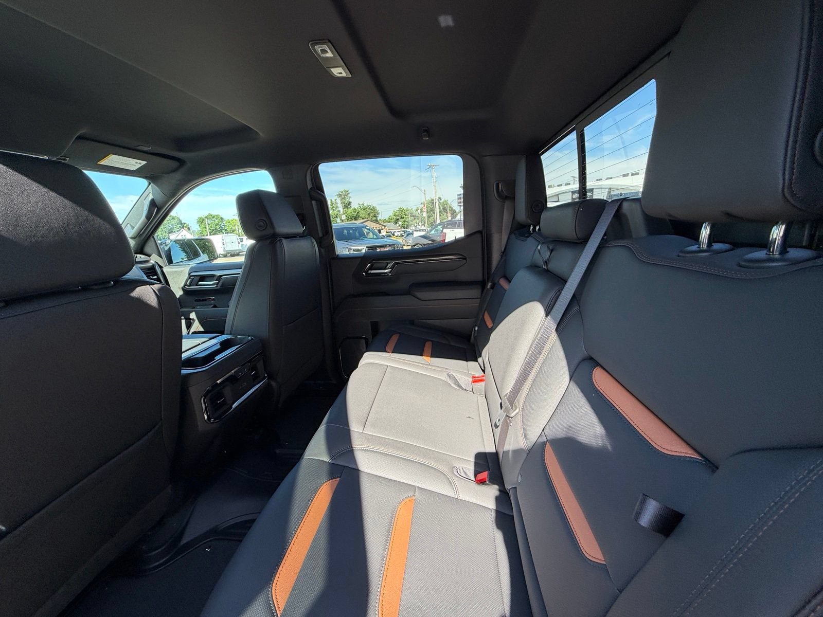 New 2026 GMC Sierra 1500 AT4 w/ AT4 Preferred Package AWD/4WD image 5