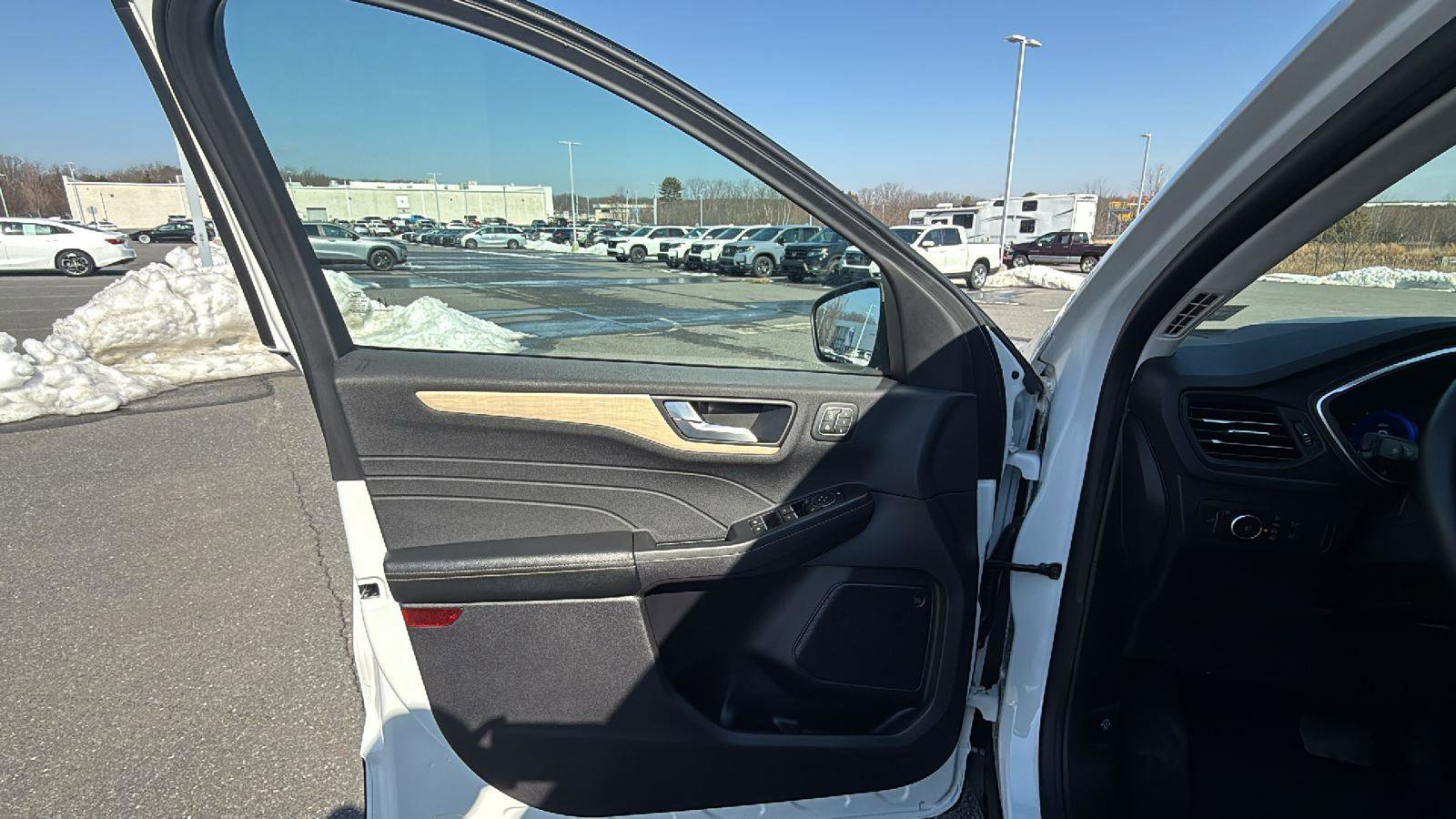 Used 2022 Ford Escape Titanium w/ Titanium Elite Package image 24