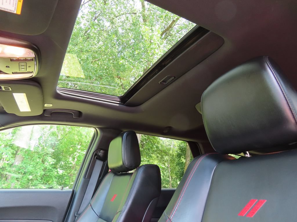 Used 2025 Dodge Durango R/T AWD/4WD image 5
