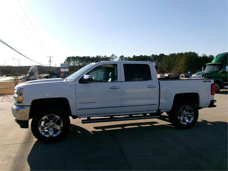 Used 2018 Chevrolet Silverado 1500 LTZ w/ Sport Package image 4