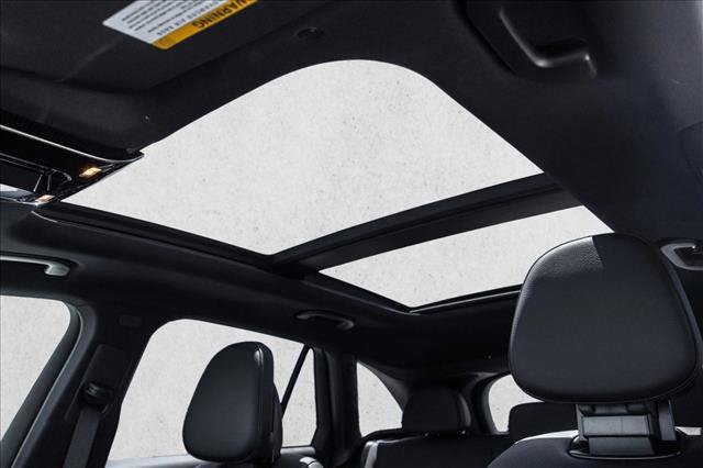 New 2026 Mercedes-Benz GLC 300 4MATIC image 11