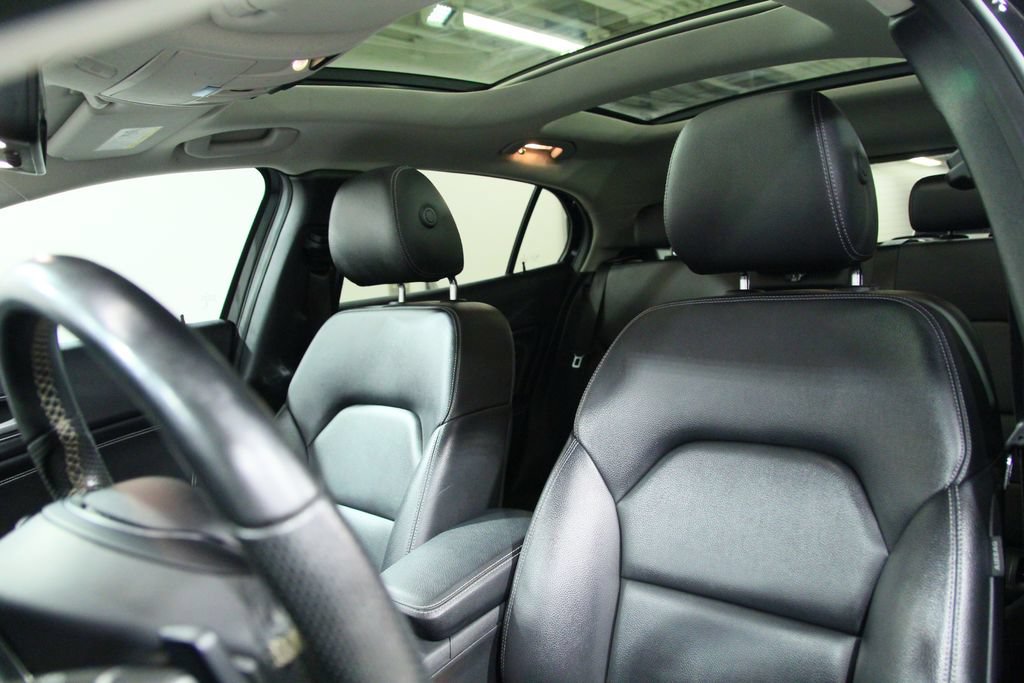 Used 2015 Mercedes-Benz GLA 250 4MATIC image 6