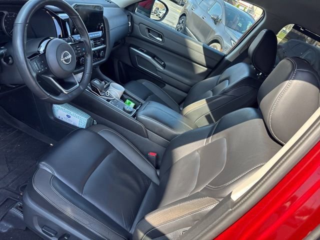 Used 2024 Nissan Pathfinder SL image 15