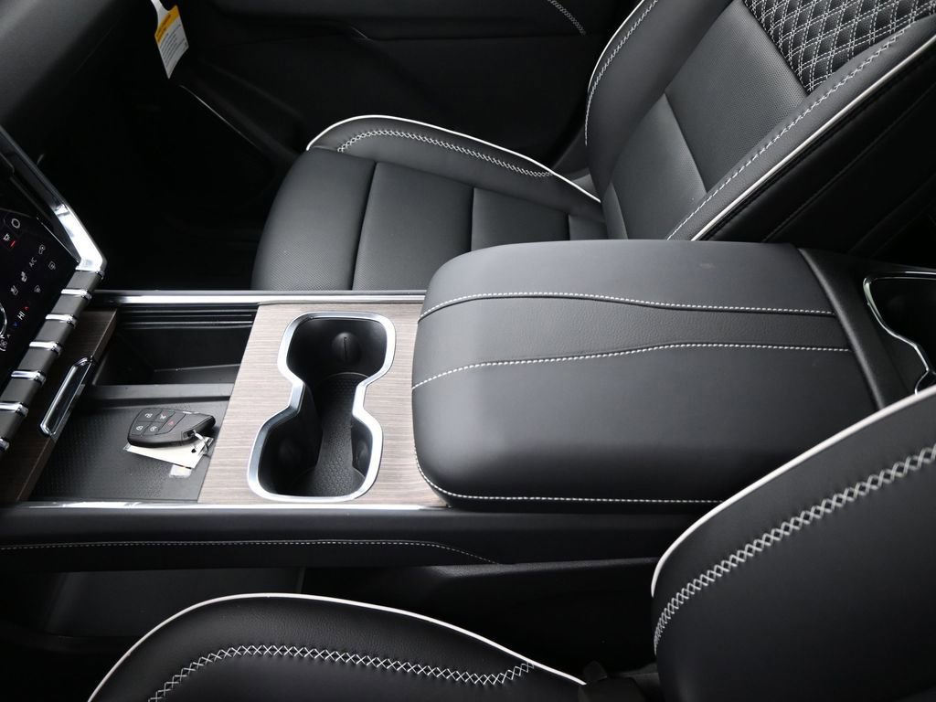 New 2026 GMC Acadia Denali w/ Super Cruise Package image 18