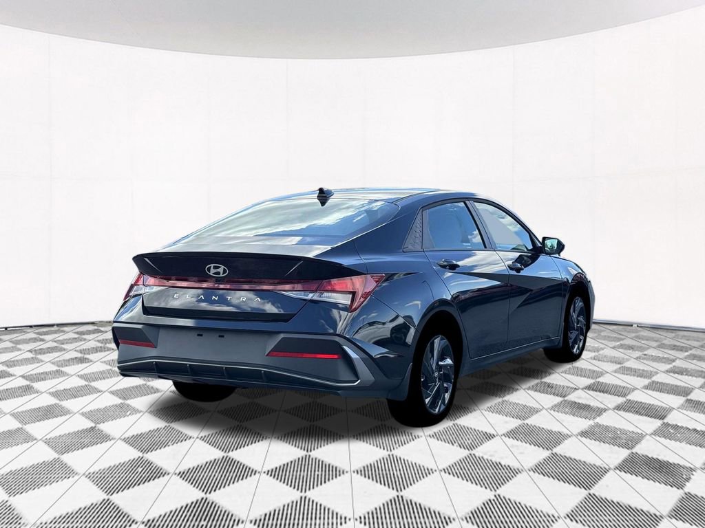 New 2026 Hyundai Elantra Sport w/ Cargo Package image 11