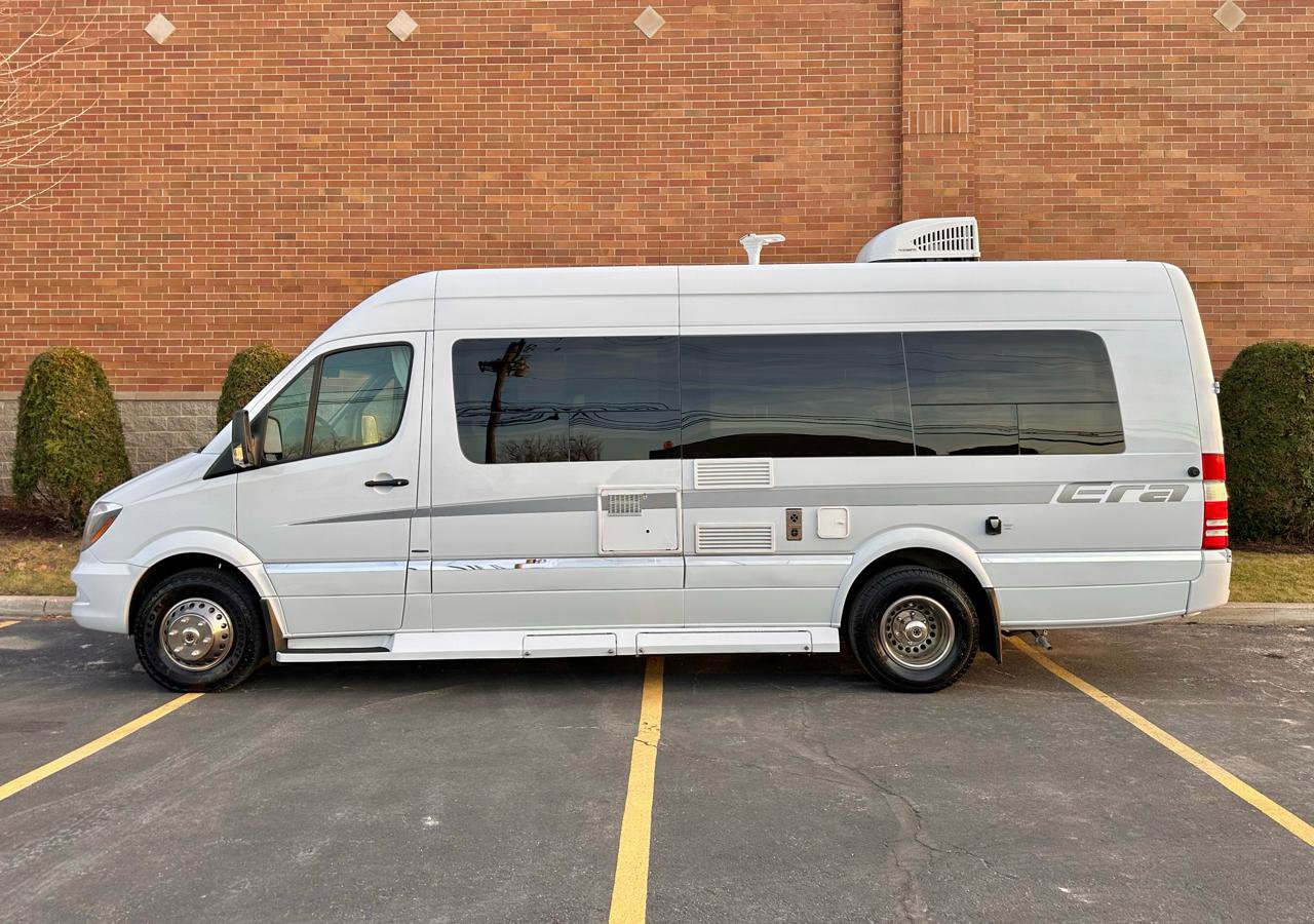 Used 2014 Mercedes-Benz Sprinter 3500 image 3
