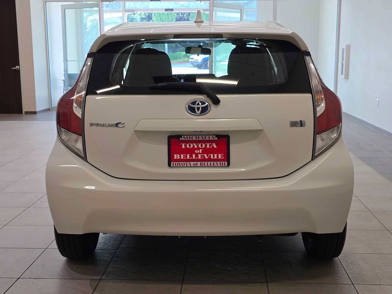 Used 2015 Toyota Prius C Two FWD image 5