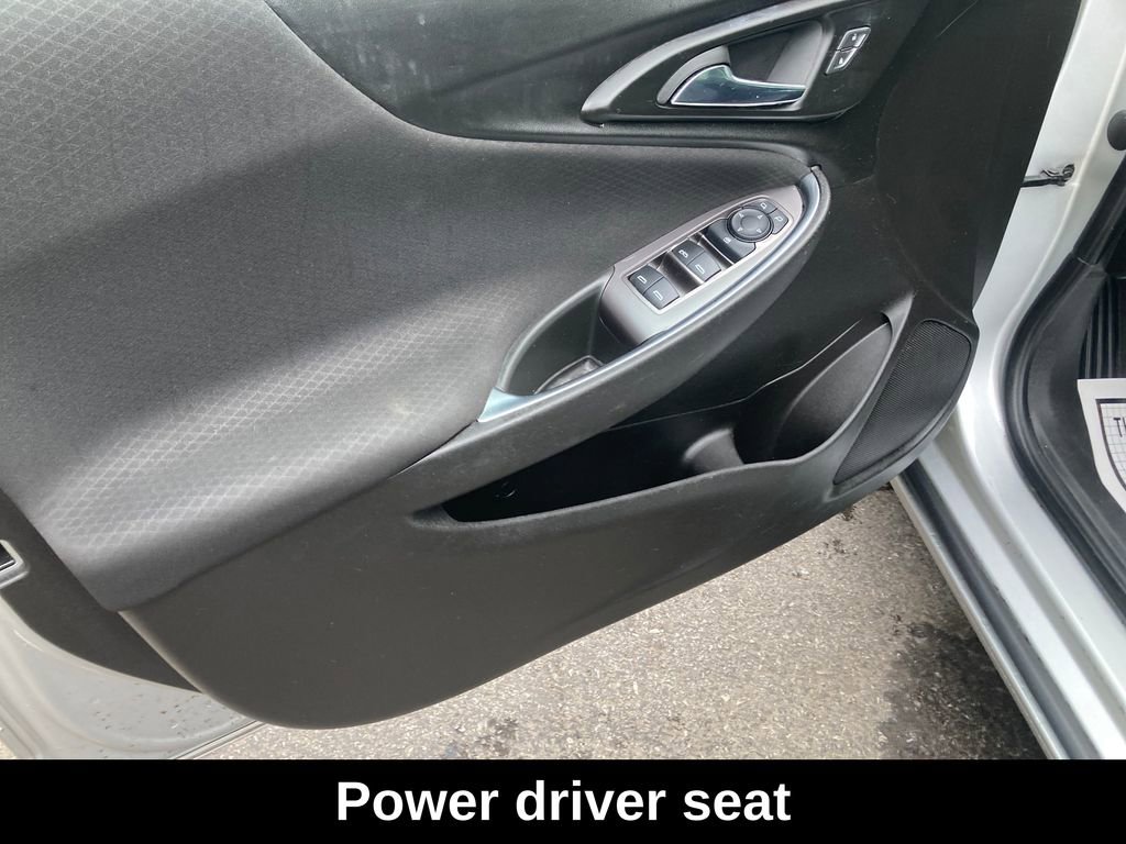Used 2022 Chevrolet Malibu LT image 13