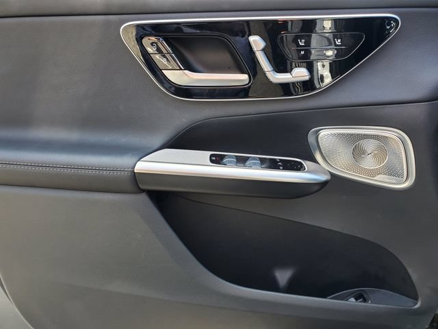 Used 2023 Mercedes-Benz GLC 300 4MATIC image 14