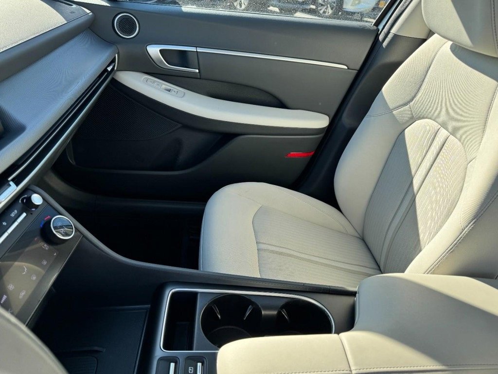 Certified 2024 Hyundai Sonata SEL w/ Convenience Package image 14