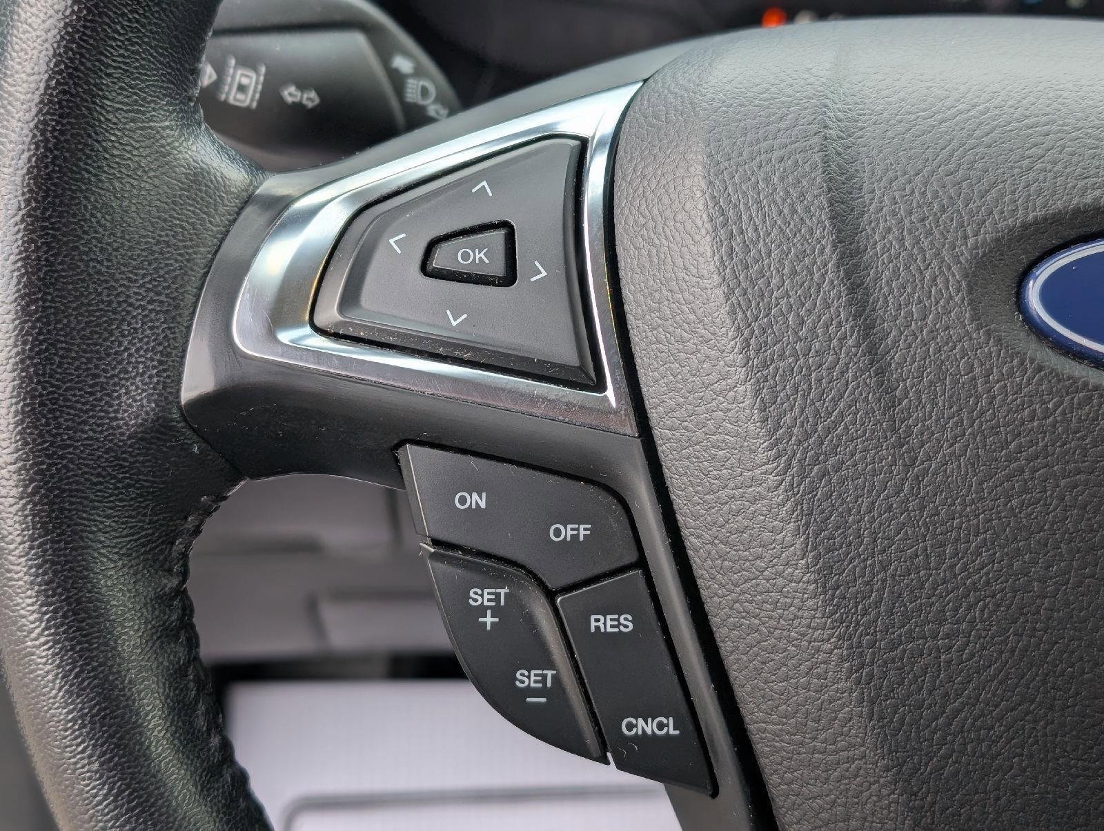 Used 2023 Ford Edge SEL image 22