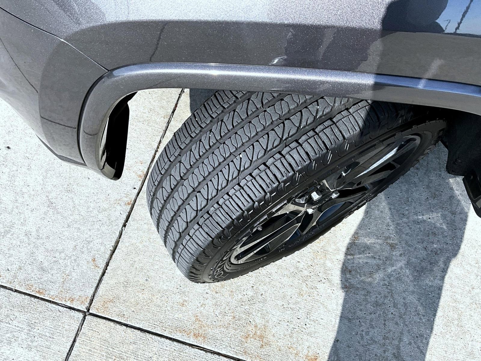 Used 2020 Jeep Grand Cherokee Altitude image 22