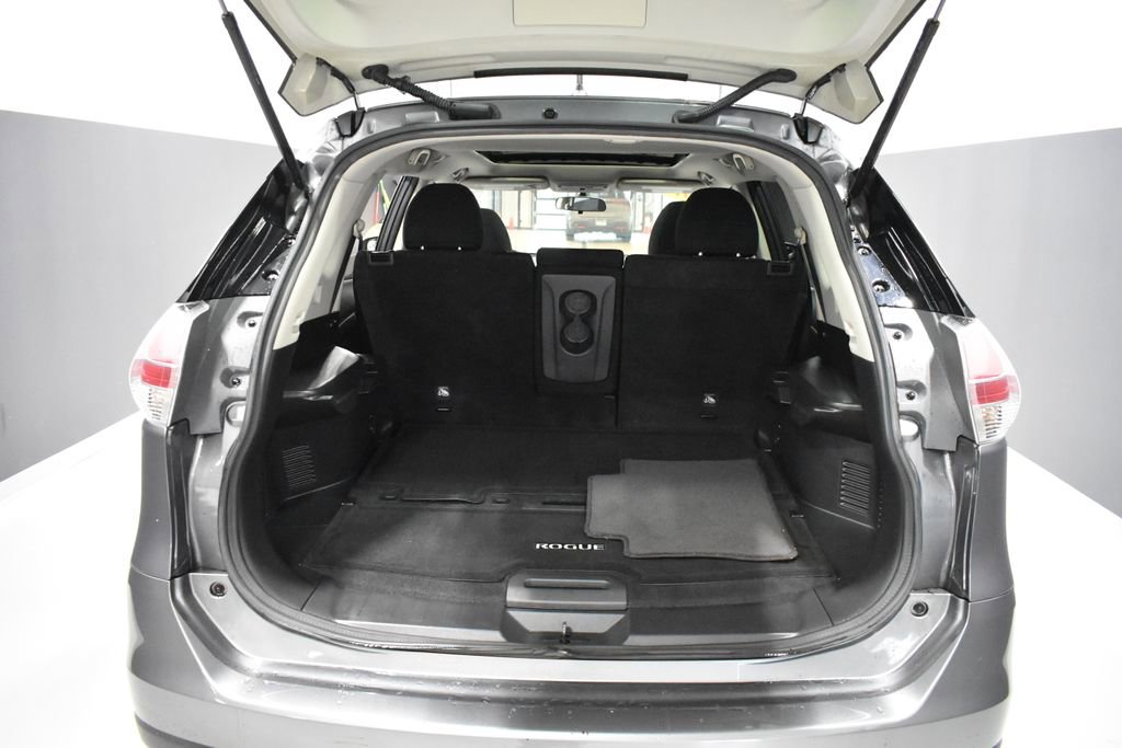 Used 2016 Nissan Rogue SV w/ SV Moonroof Package AWD/4WD image 31