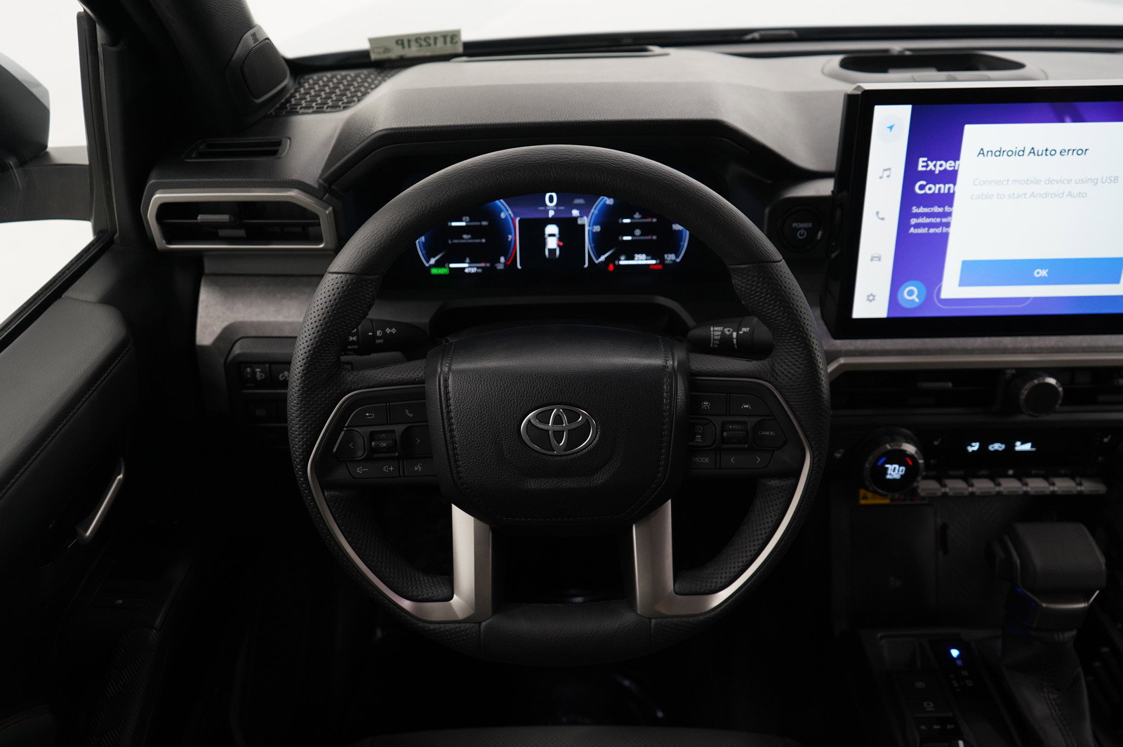 Used 2024 Toyota Tacoma Trailhunter image 14