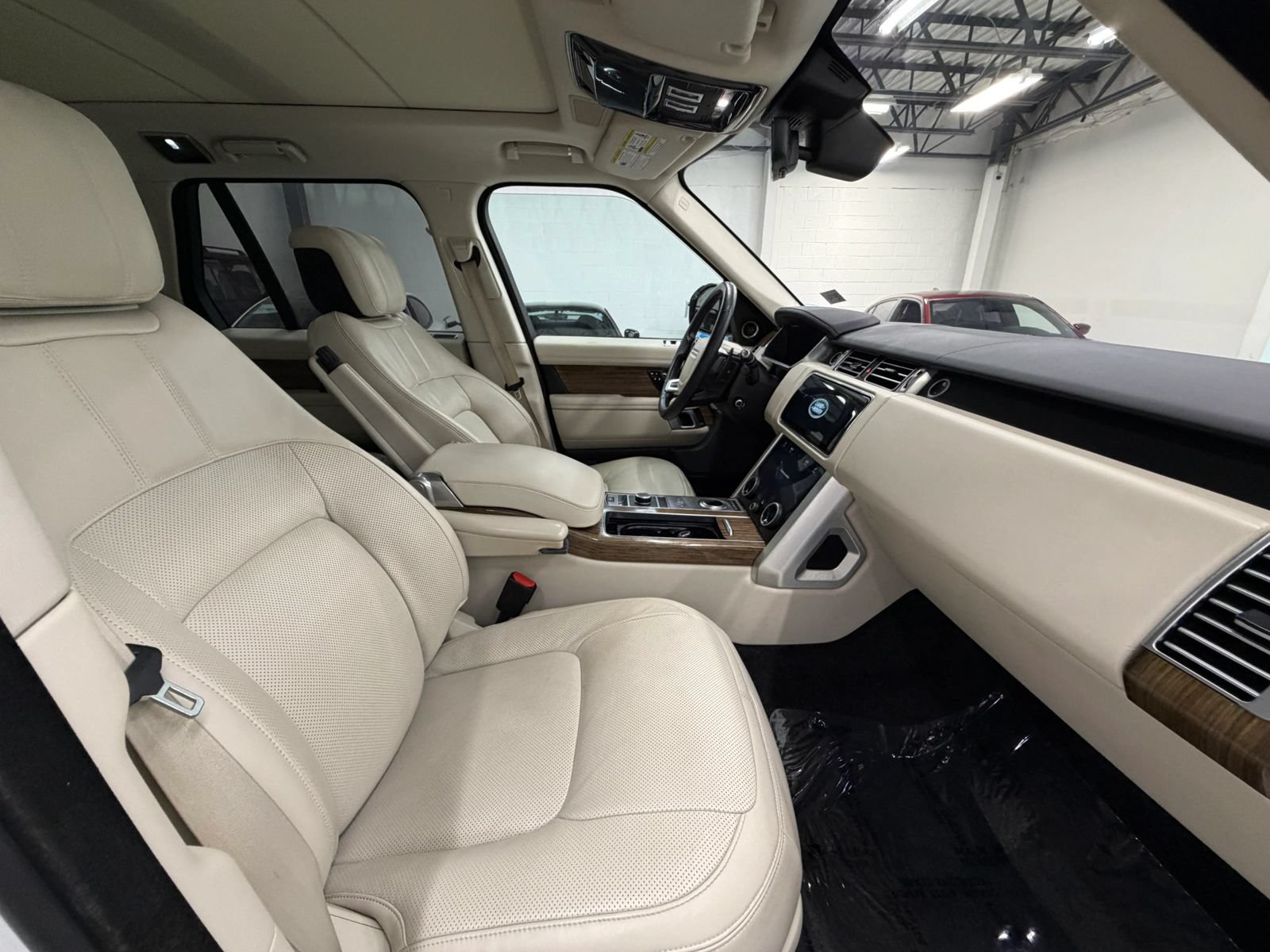 Used 2020 Land Rover Range Rover HSE AWD/4WD image 21