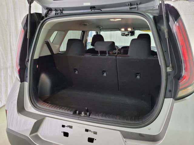 Used 2023 Kia Soul LX w/ LX Technology Package image 38