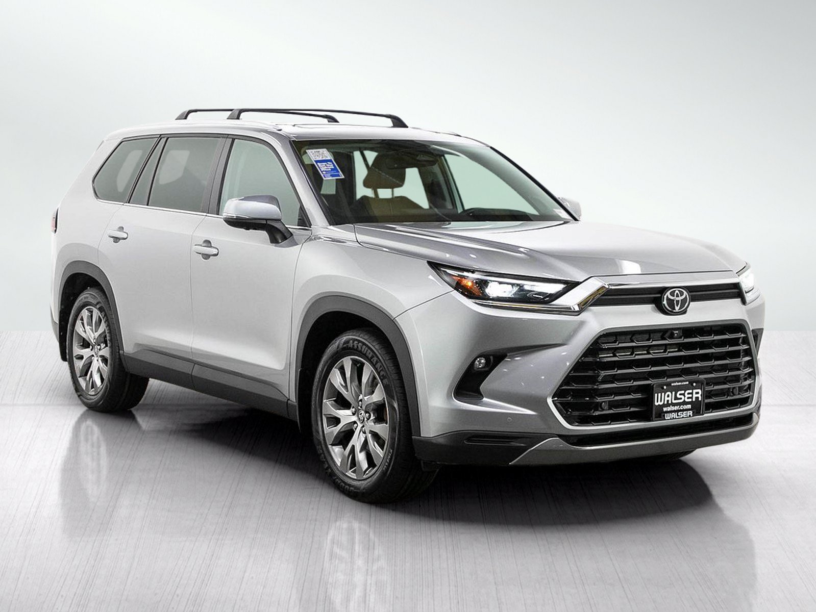 Used 2024 Toyota Grand Highlander AWD Hybrid image 7