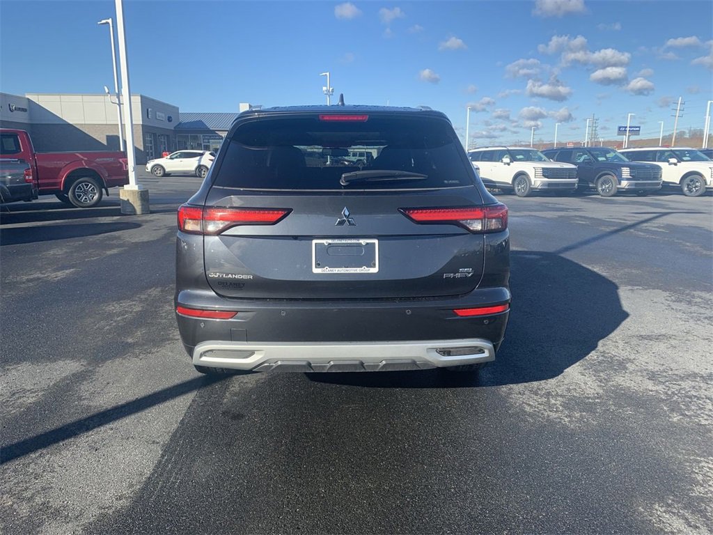 Used 2024 Mitsubishi Outlander SEL image 7