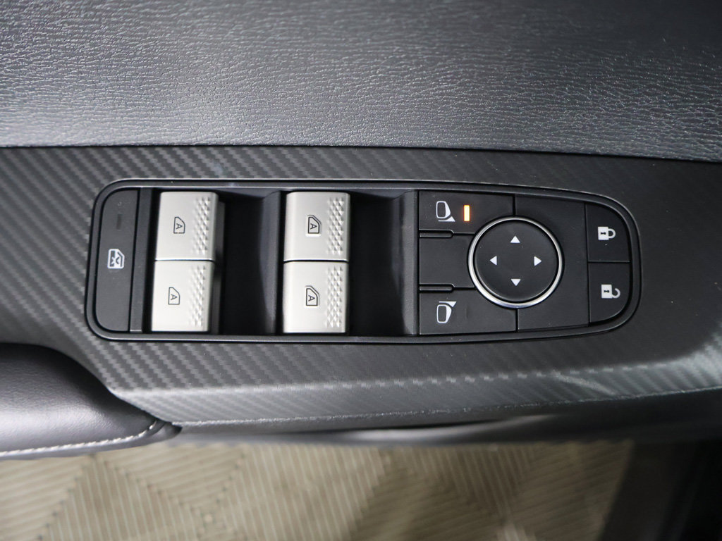 New 2026 Mitsubishi Outlander LE AWD/4WD image 35