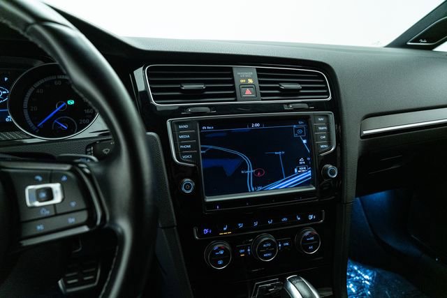 Used 2017 Volkswagen Golf R 4-Door image 25