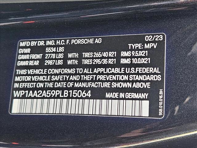 Used 2023 Porsche Macan Turbo image 24