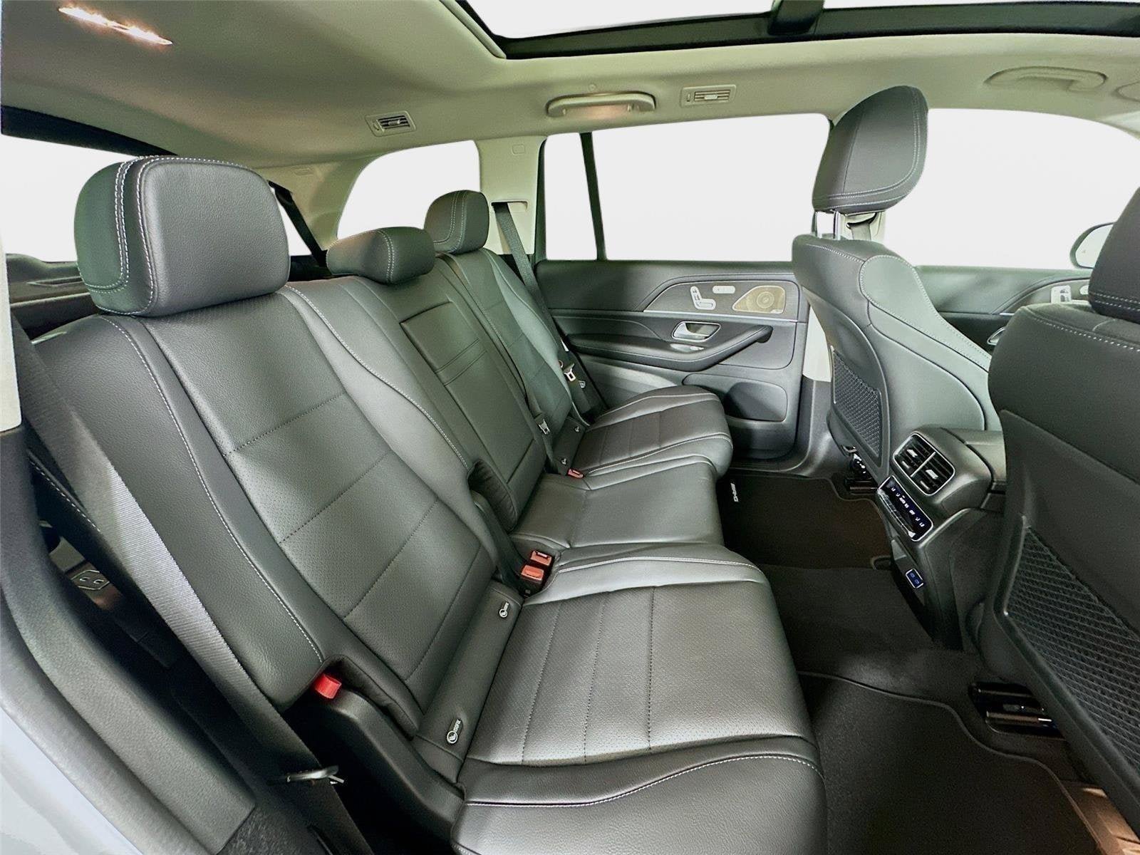 Certified 2026 Mercedes-Benz GLS 450 4MATIC image 37