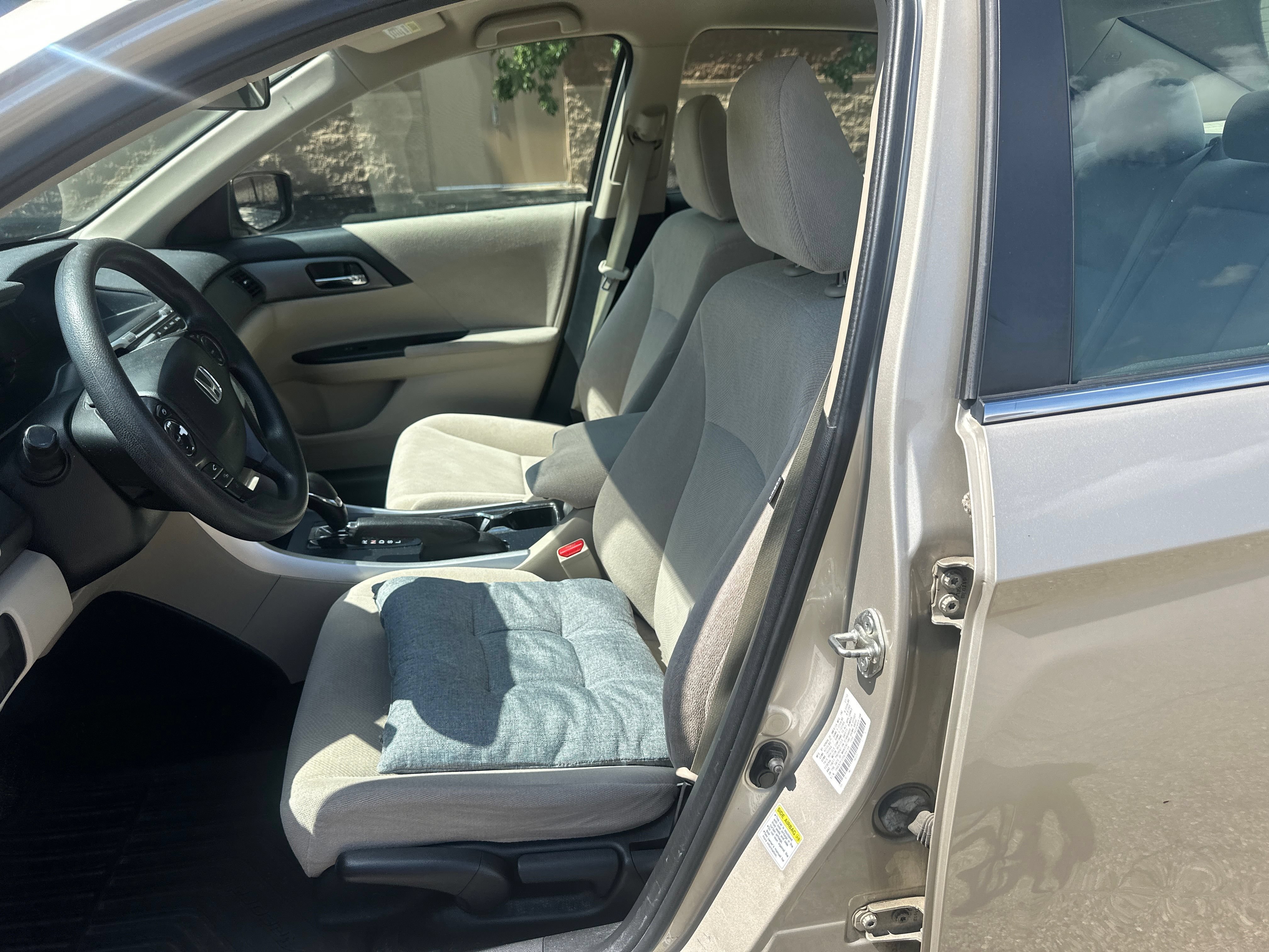 Used 2013 Honda Accord LX image 4