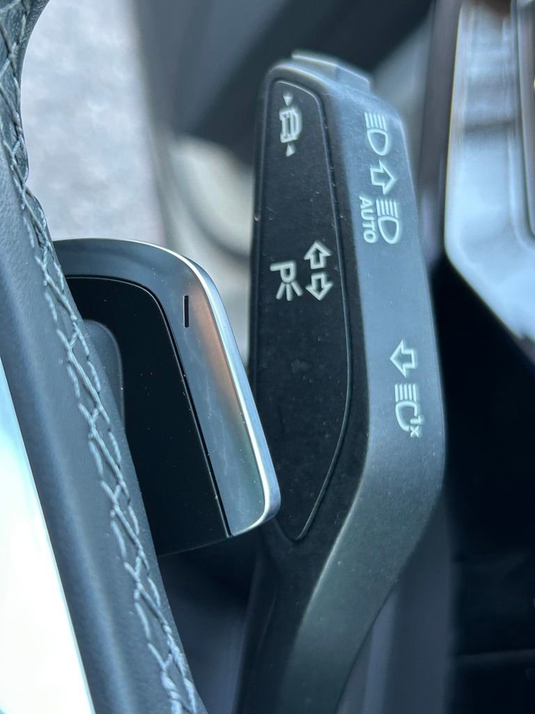 Used 2022 Audi e-tron Premium Plus w/ Premium Plus Package image 21