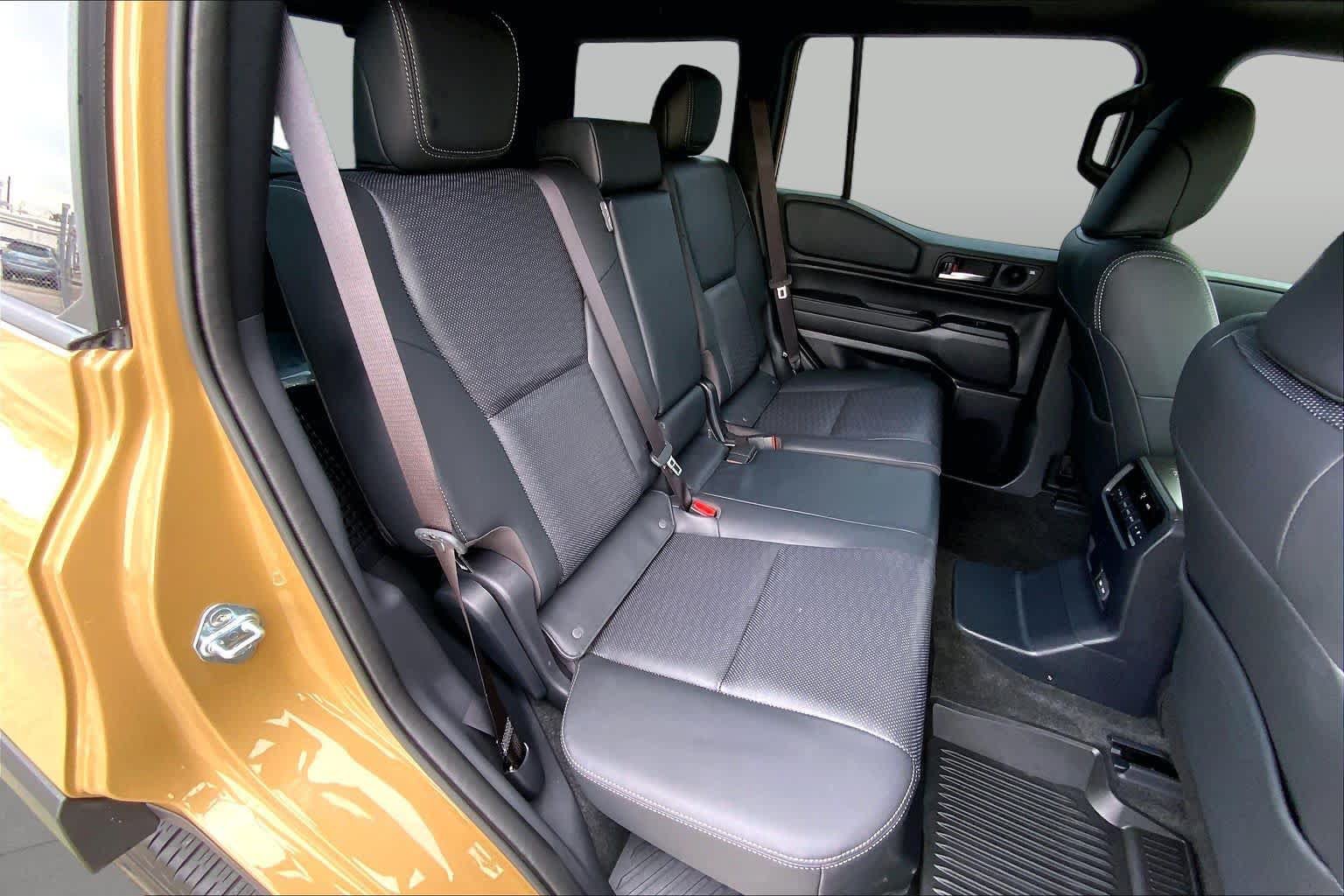 Used 2026 Toyota Land Cruiser w/ Premium Package AWD/4WD image 20