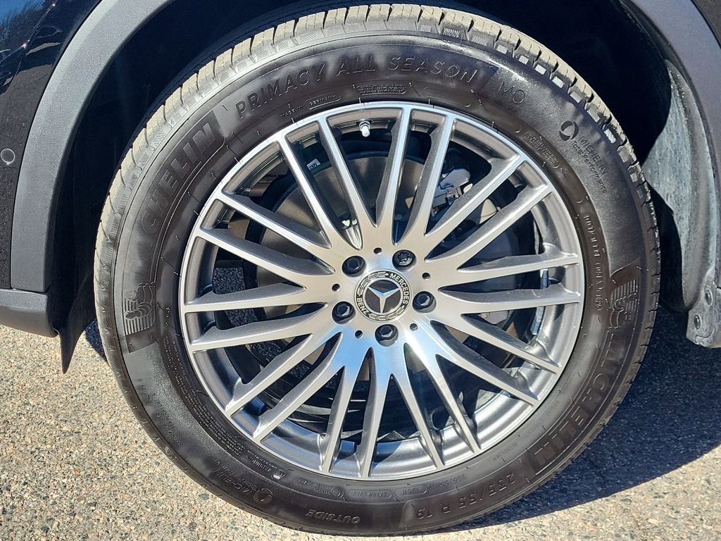 Used 2026 Mercedes-Benz GLC 300 4MATIC image 10