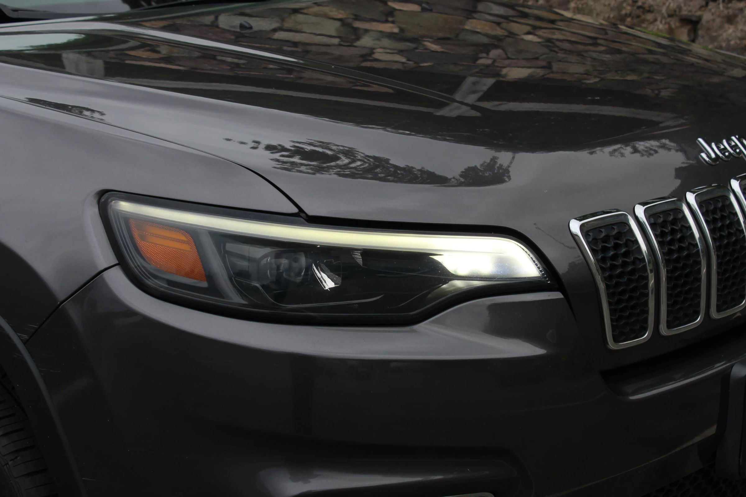 Used 2019 Jeep Cherokee Limited image 35
