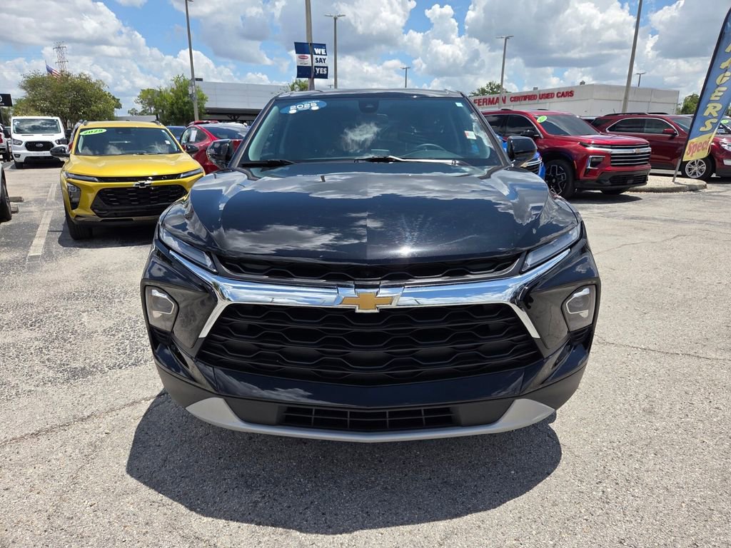Used 2025 Chevrolet Blazer LT AWD/4WD image 19