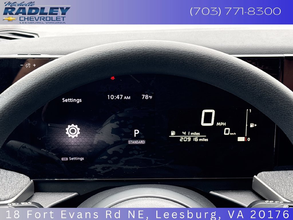 Used 2025 Nissan Kicks SV AWD/4WD image 8