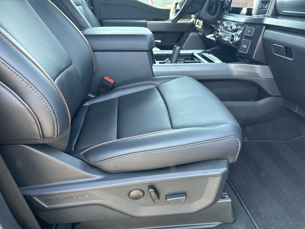Used 2025 Ford F350 Lariat w/ Lariat Ultimate Package image 13