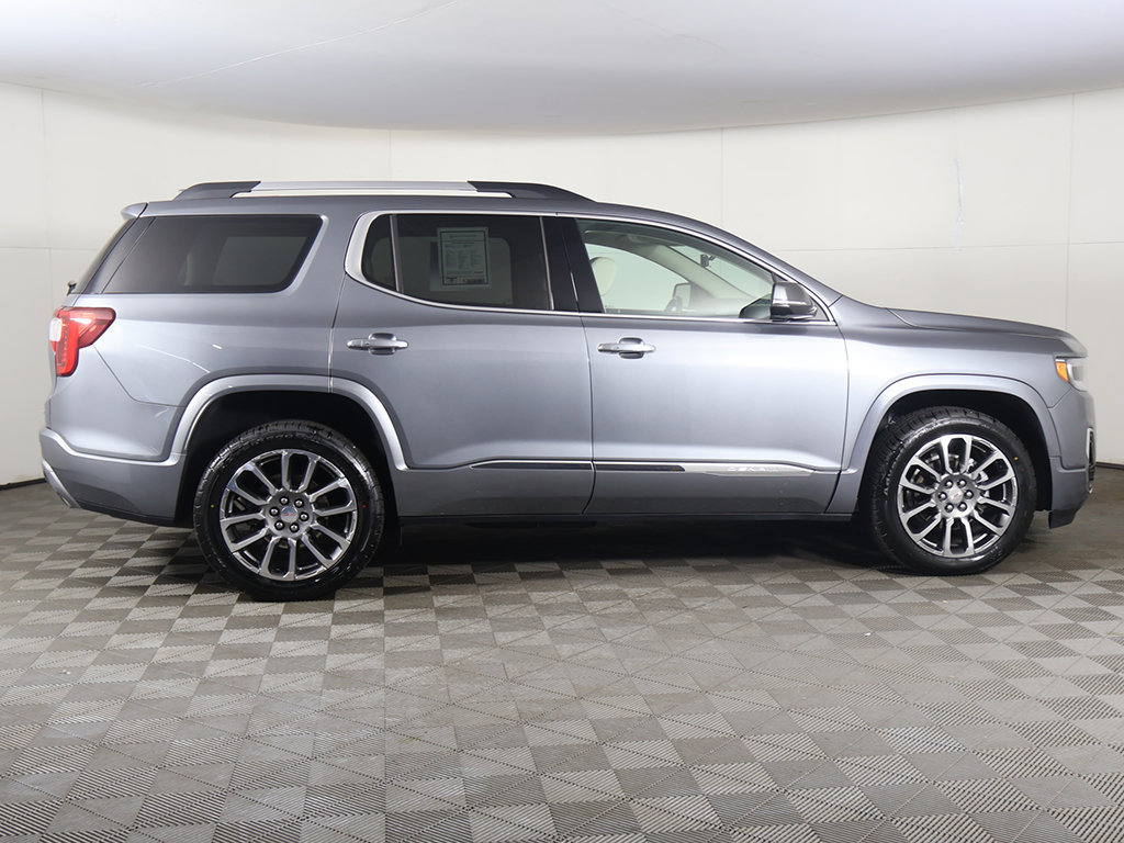 Used 2021 GMC Acadia Denali w/ Denali Technology Package AWD/4WD image 23