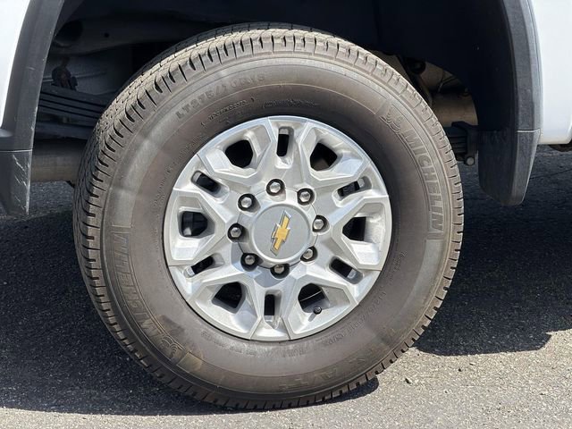 Used 2024 Chevrolet Silverado 2500 LTZ AWD/4WD image 5