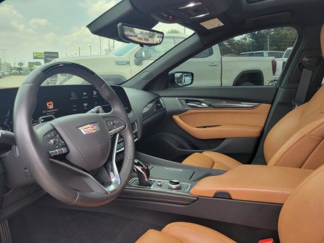 Used 2025 Cadillac CT5 Sport w/ Platinum Package RWD image 9