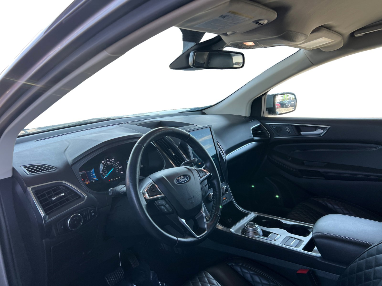 Used 2024 Ford Edge Titanium AWD/4WD image 9