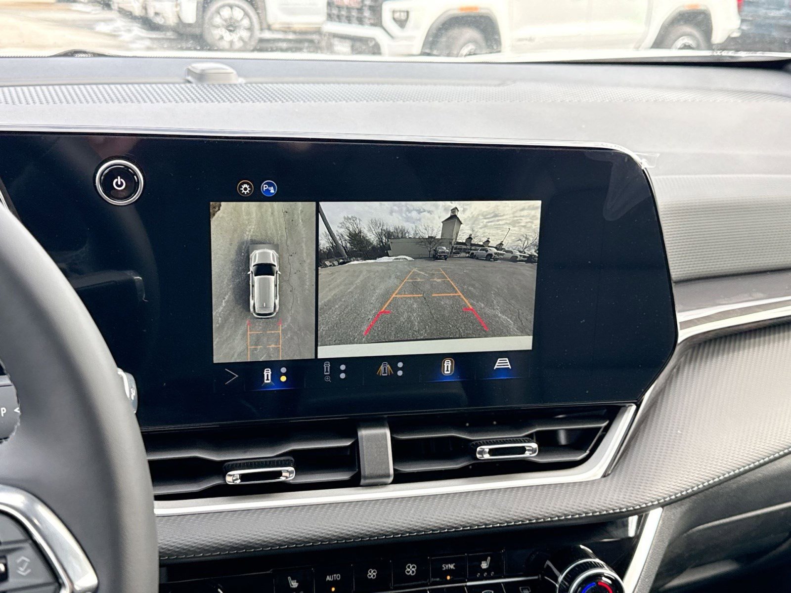 New 2026 Chevrolet Equinox LT w/ Convenience Package II image 17